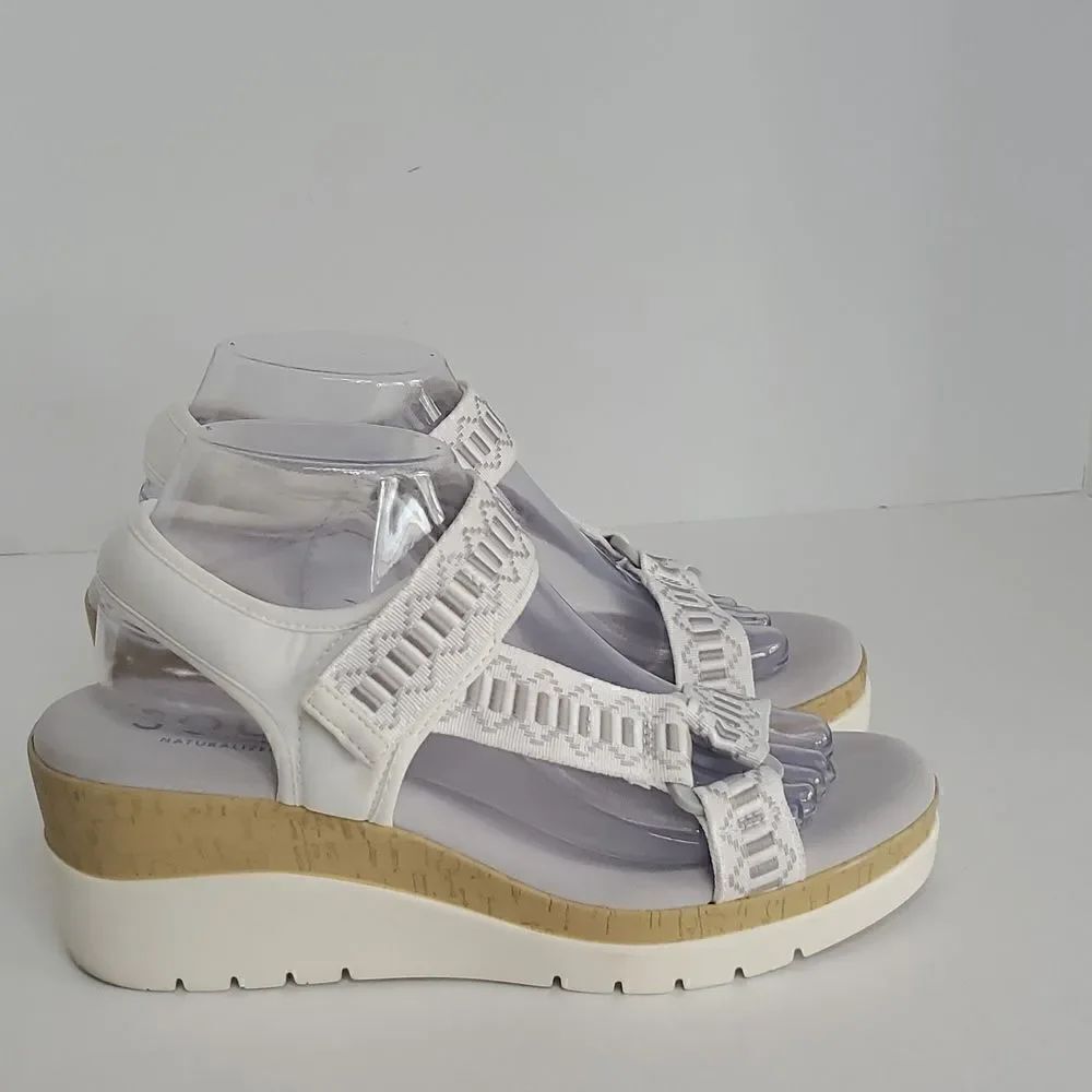Soul Naturalizer Glitz Wedge Sandal White Grey Size 9M